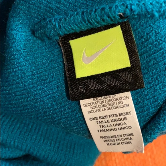 NWT Women’s Nike Hat - Picture 5 of 6